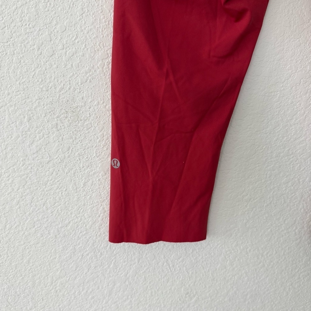Lululemon- Fast & Free Crop II * Nulux *19- Size 10 - Picture 7 of 8
